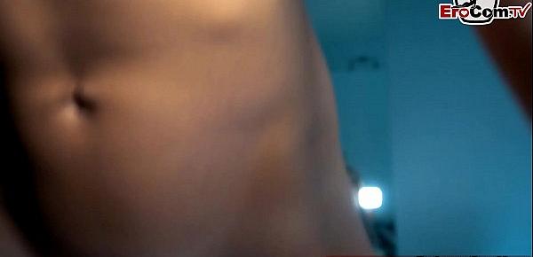 USER MACHT BLINDDATE MIT PORNOSTAR AUF DER STRAßE und muss alles filmen - EroCom Date